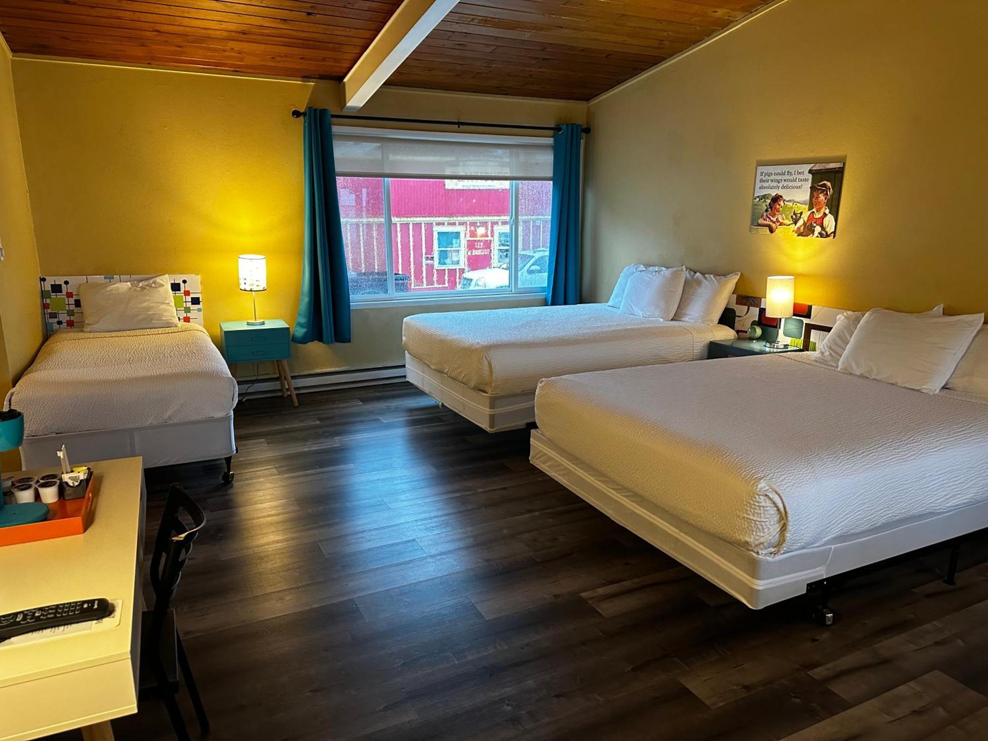 Atomic Motel Astoria Bilik gambar